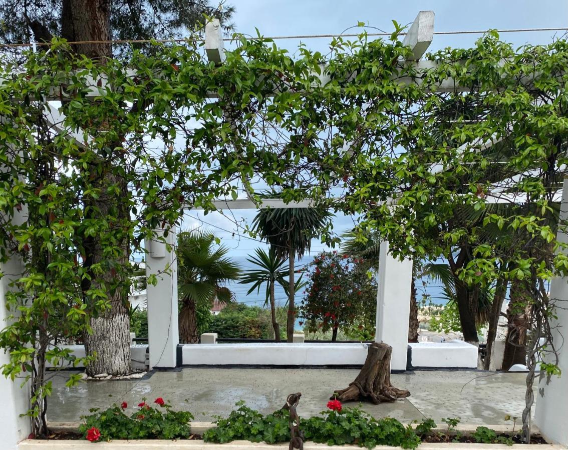 Saranda Hotel Esterno foto