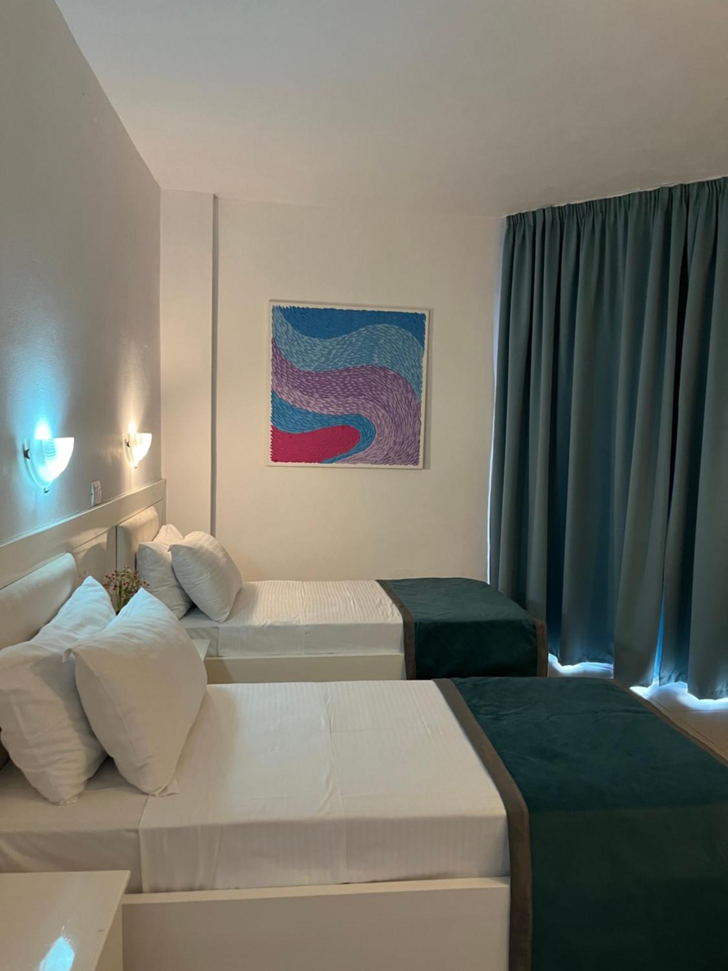 Saranda Hotel Esterno foto