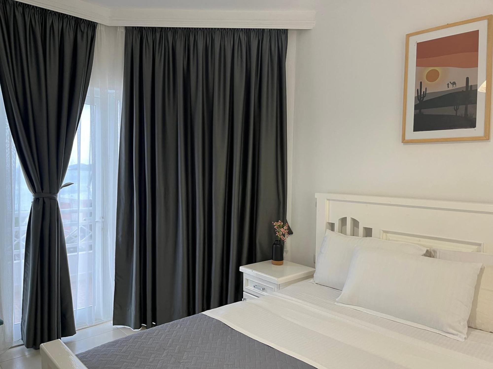 Saranda Hotel Esterno foto
