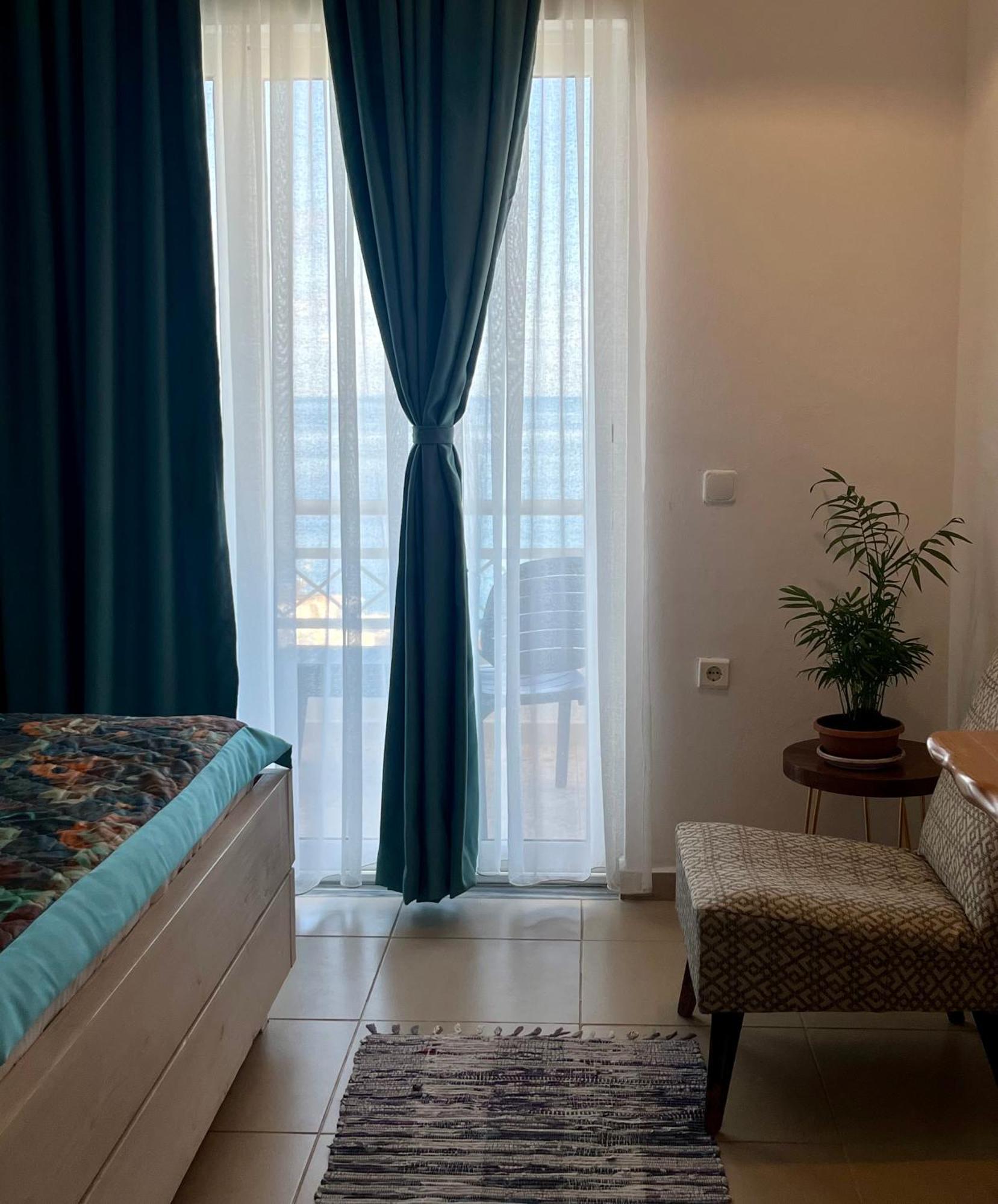 Saranda Hotel Esterno foto