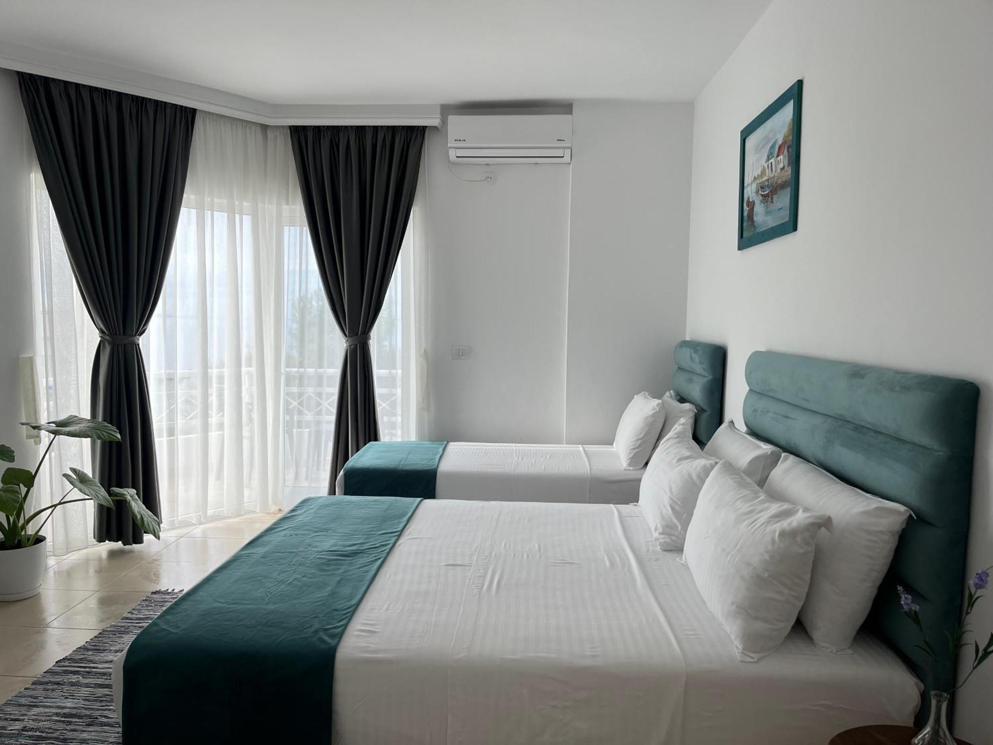 Saranda Hotel Esterno foto