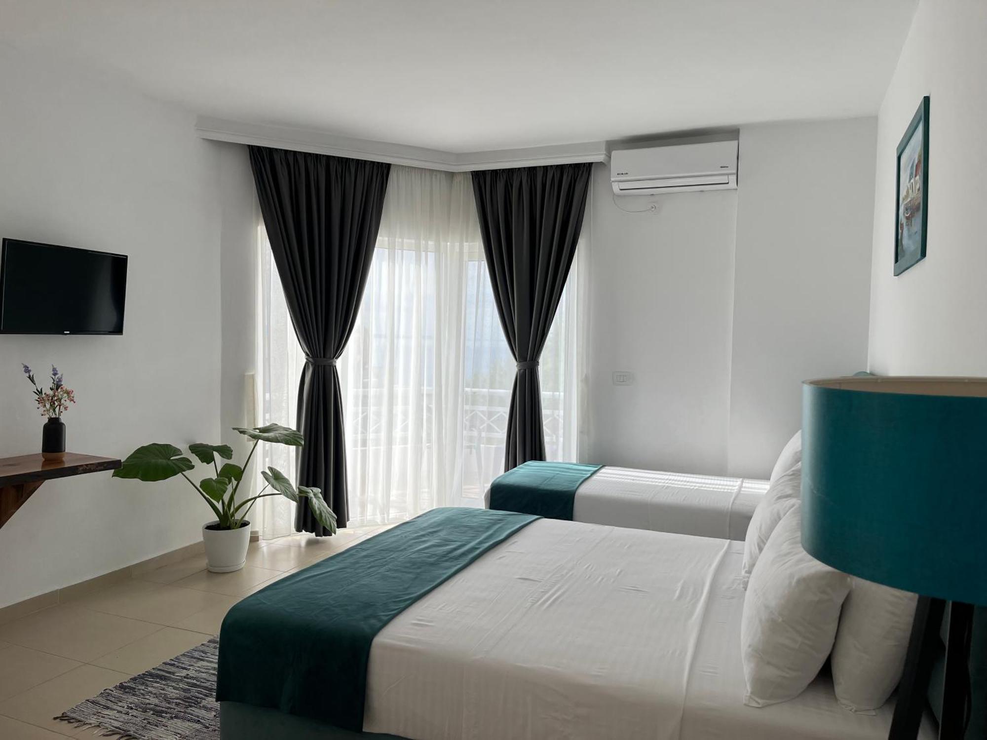 Saranda Hotel Esterno foto
